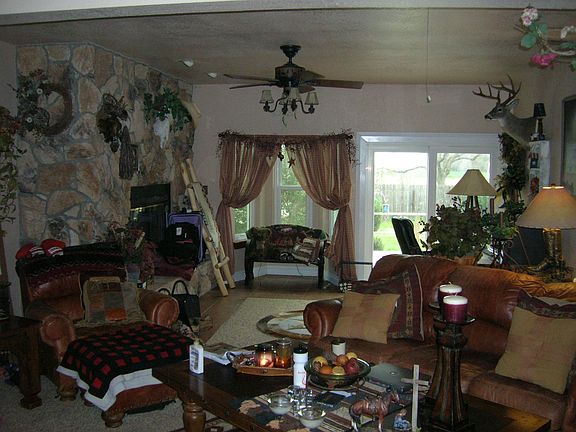 5th image of 8455 Rogers Ln