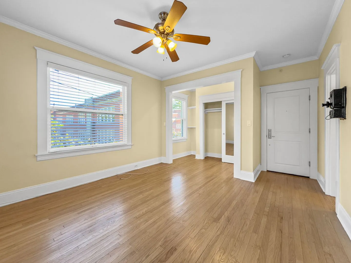 Classic Apartments — Photo 3