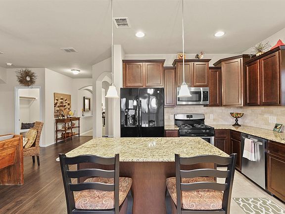 5th image of 3125 Burwood Ln
