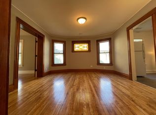 516 8th Ave NE #2, Minneapolis, MN 55413