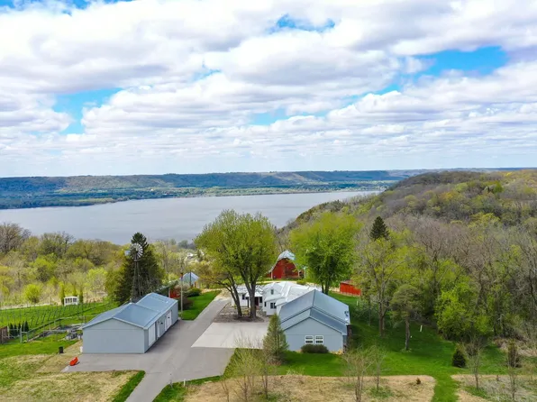 N2095 Twin Bluff Ln, Stockholm, WI 54769