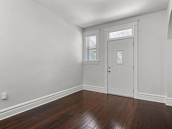 5th image of 4924 Eichelberger St