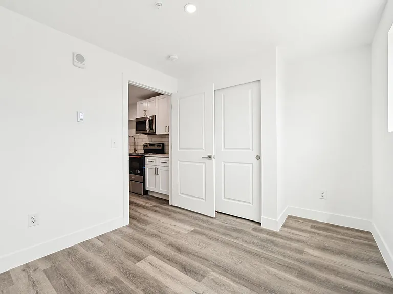 11800 E Colfax — Photo 18