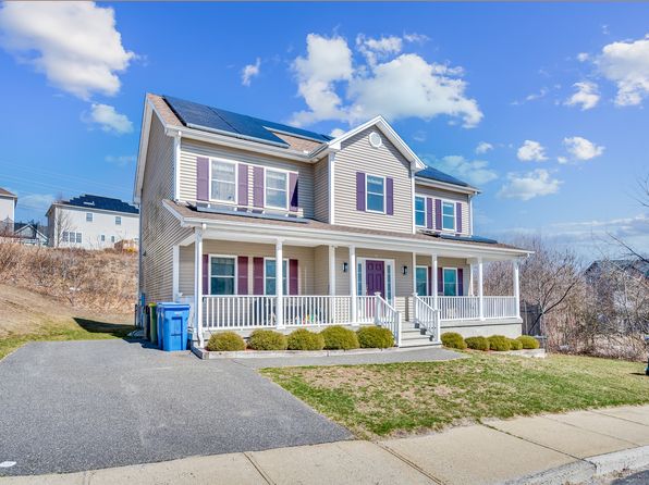 45 Olympia Ln, Waterbury, CT 06704