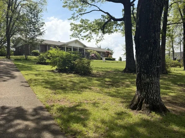 1321 Bellevue Dr, Gadsden, AL 35904