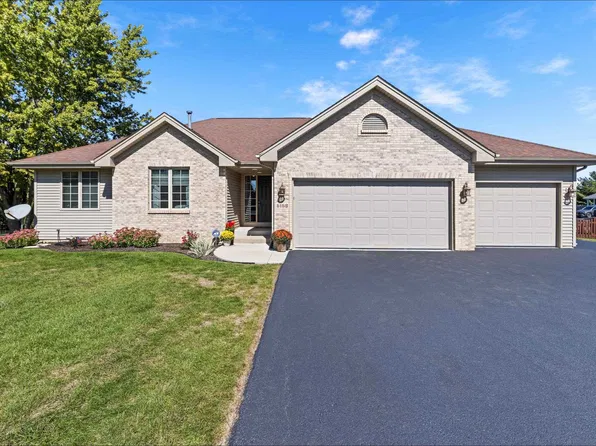 6168 Weeping Willow Ln, Roscoe, IL 61073