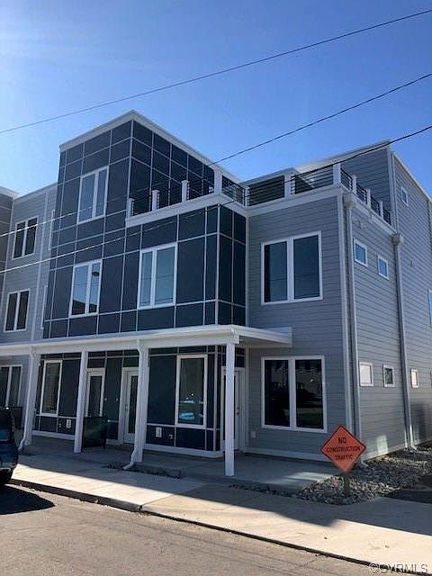 1st image of 105 W 13th St