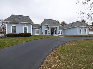 2112 Lakeside Dr, Lexington, KY 40502