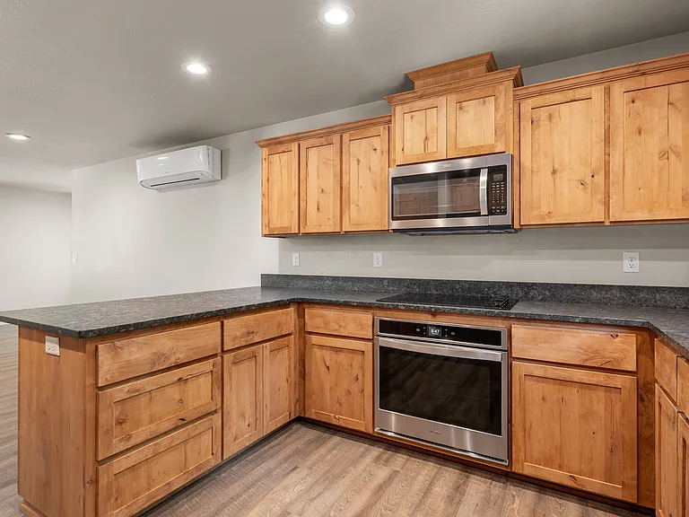 459 Hudson Ln — Photo 17