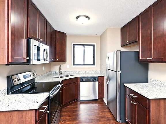 4th image of 5666 Brandlwood Ct