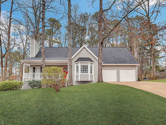 4th image of 1921 Fernwood Dr