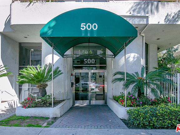2nd image of 500 S Berendo St APT 418