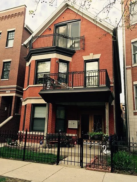 3748 N Clifton Ave — Photo 1
