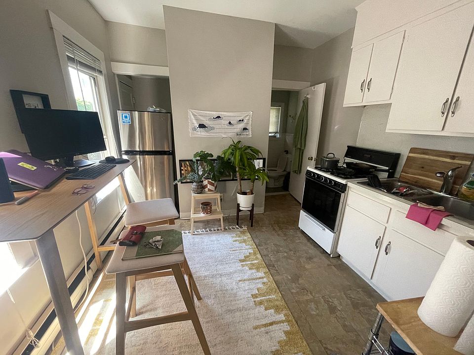 2nd image of 7 Elmer St #13