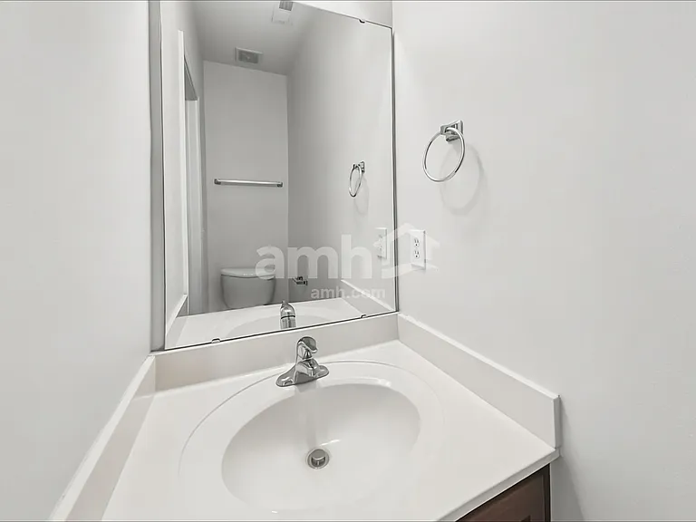 5 Phaeton Ave — Photo 10