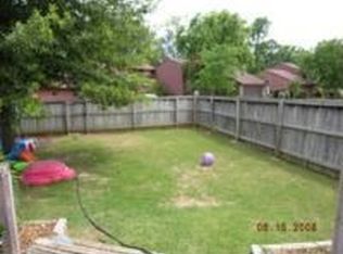 24 Sand Trap Dr, Maumelle, AR 72113