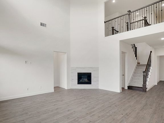 7th image of this home