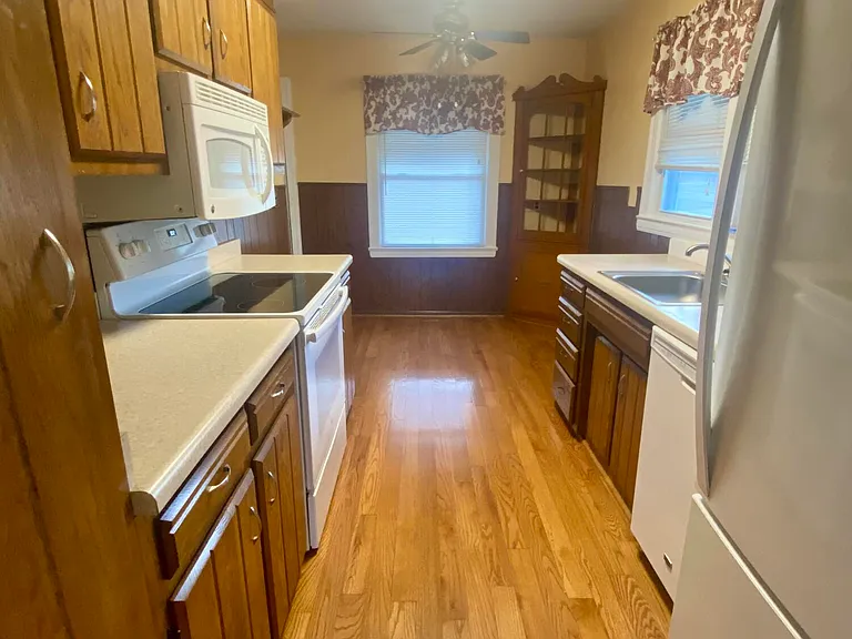 812 Alton Rd — Photo 9