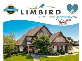 1604 NE Rock St, Bentonville, AR 72712