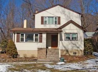 21 Gold Mine Rd, Budd Lake, NJ 07828