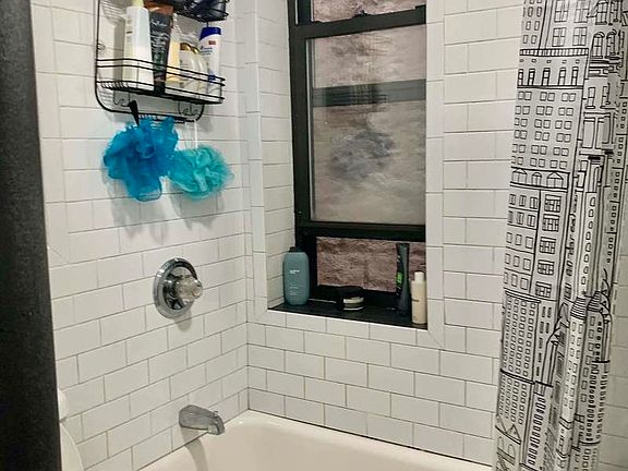 3rd image of 93 Henry St #2CC