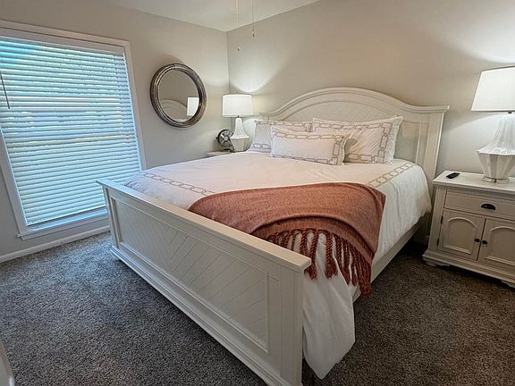 5th image of 250 Grand Isle Dr APT 6B