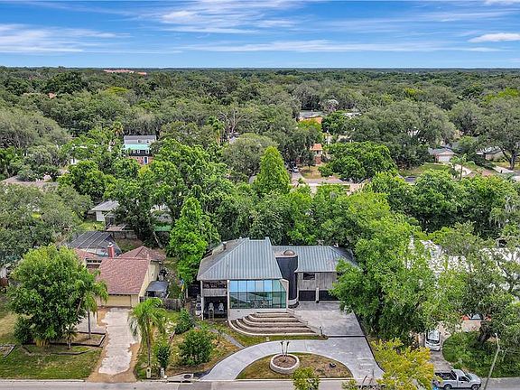 5th image of 312 S RIVERHILLS DRIVE
