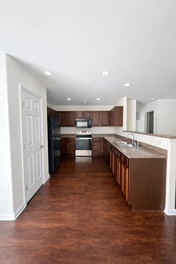 7 Millie Court — Photo 4