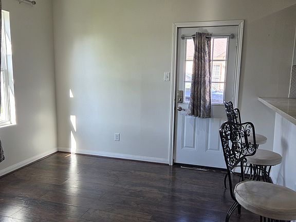 3rd image of 1516 Utah St