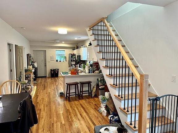 3rd image of 1221 N Marion Ct #2