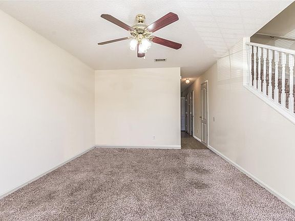 4th image of 1533 Woodard St
