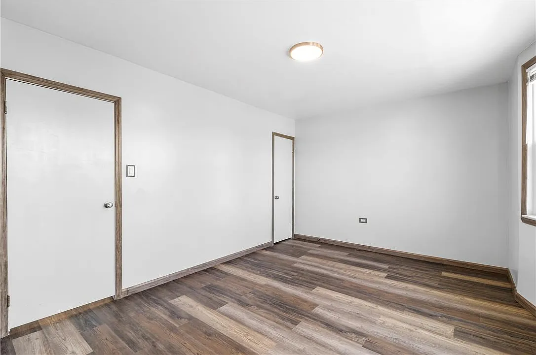 1 bed, 1.0 bath, $1,100 — Photo 3