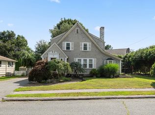 8 Saint James Rd, Shrewsbury, MA 01545
