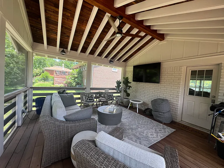 532 Edgeknoll Dr — Photo 3
