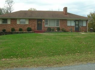 146 Maple Dr, Madison Heights, VA 24572