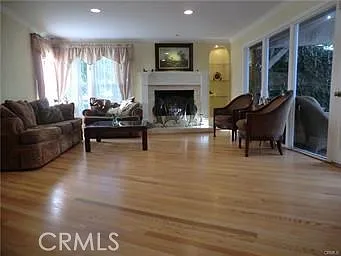 834 Delaware Rd — Photo 2
