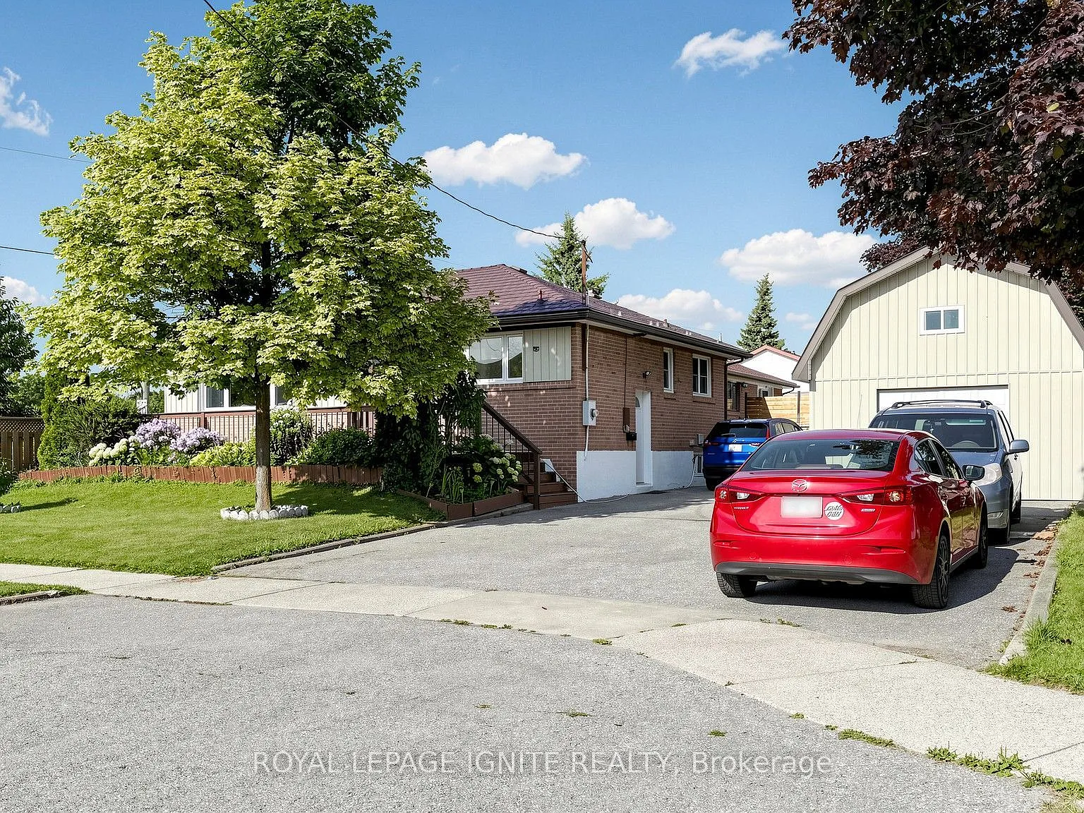 3 bed, $2,500 — Photo 2