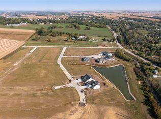 540 Trailside Ct, Robins, IA 52328