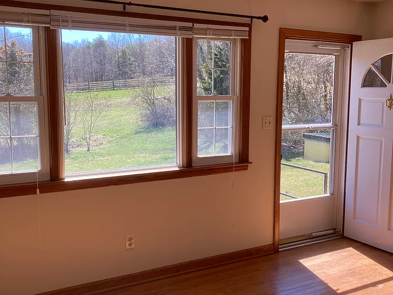 2533 Wildwood Rd — Photo 5