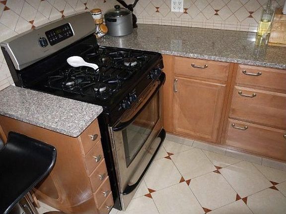 granite countertops and beautiful tiles