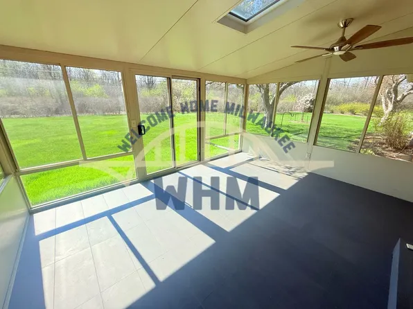 8575 N Hawthorne Rd, River Hills, WI 53217