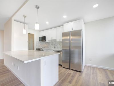 200 Winston Dr APT 1001, Cliffside Park, NJ, 07010