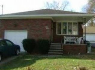 711 Summit St, Linden, NJ 07036