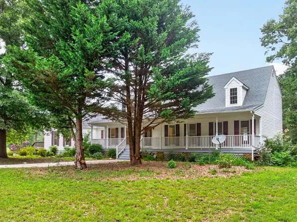 3007 Five Forks Rd, Pamplin, VA 23958