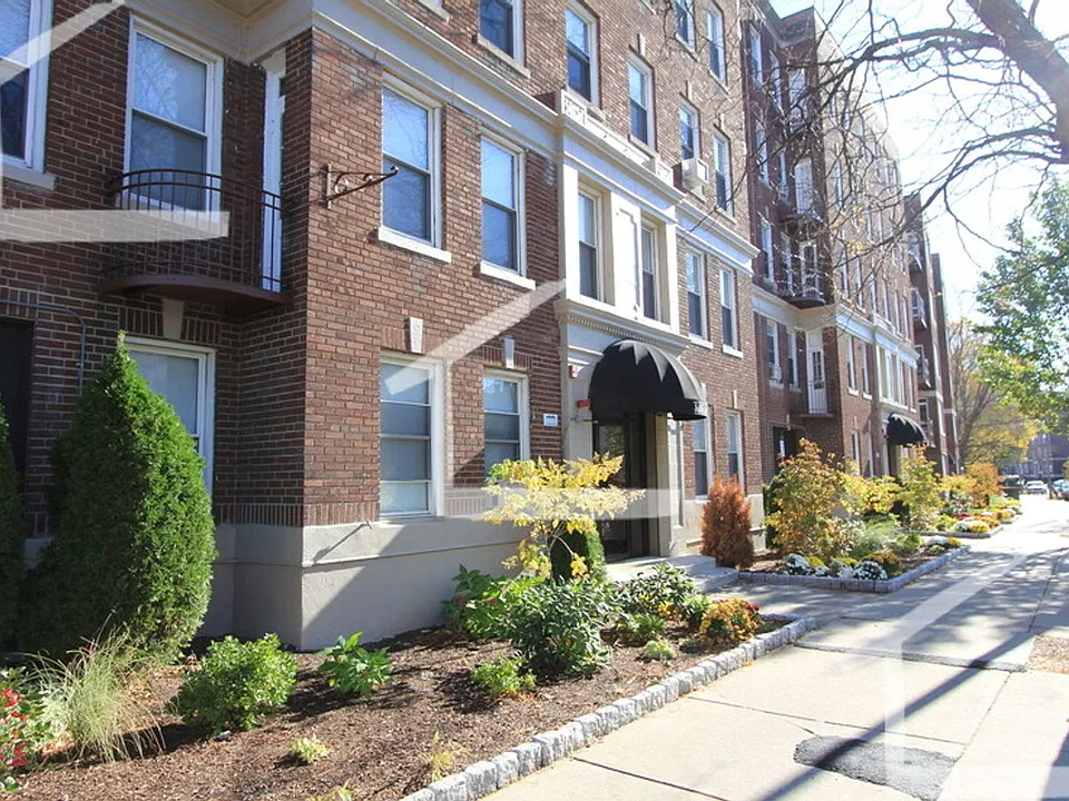 135 Washington St #53
