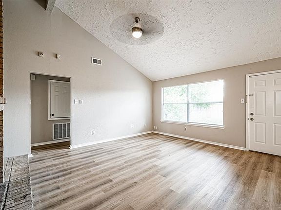 3rd image of 16415 Skeet Court