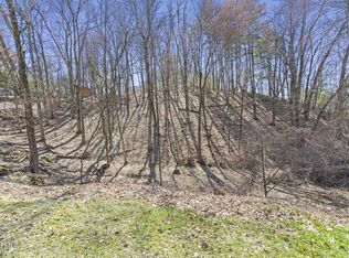 7 Saddlehill Rd, Wynantskill, NY 12198