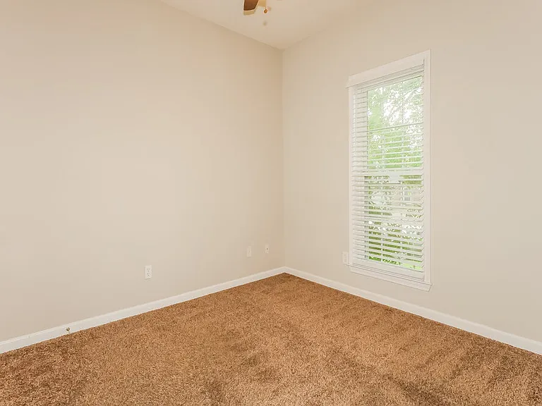 9921 Greenalder Cv N — Photo 11
