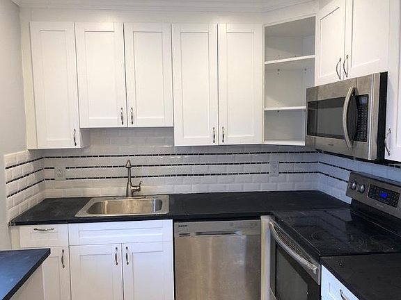 2nd image of 368 Brittany Ave