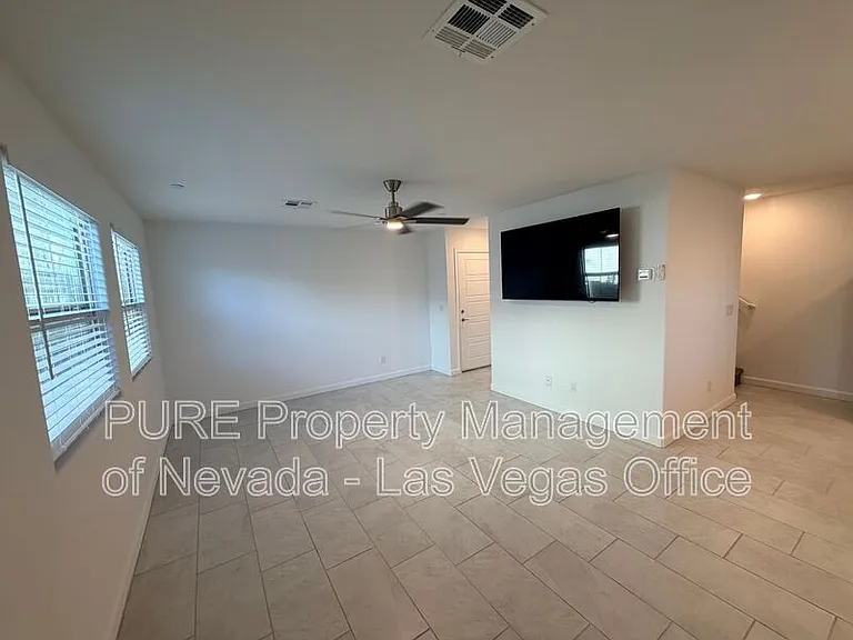 815 Watford Pl — Photo 5